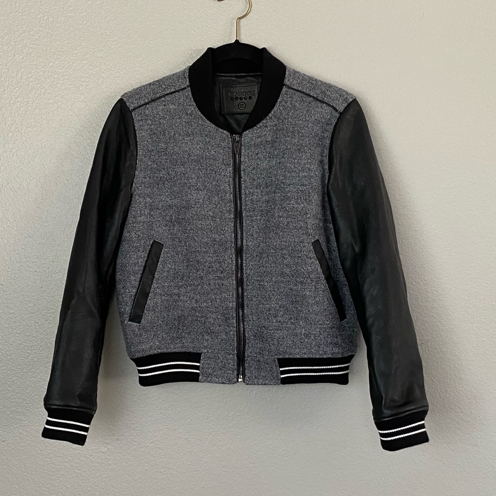 BLANK NYC Classic varsity jacket gray black faux leather JUNIORS XL